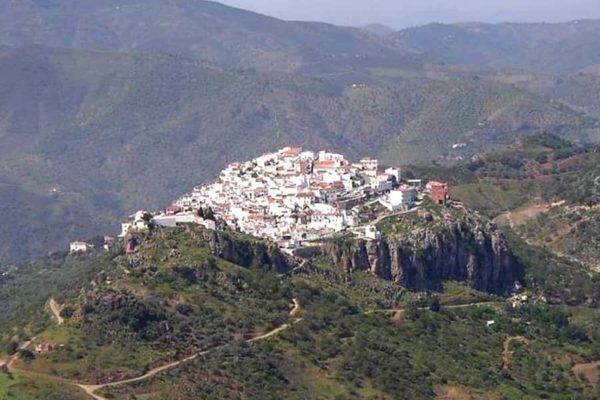 Comares